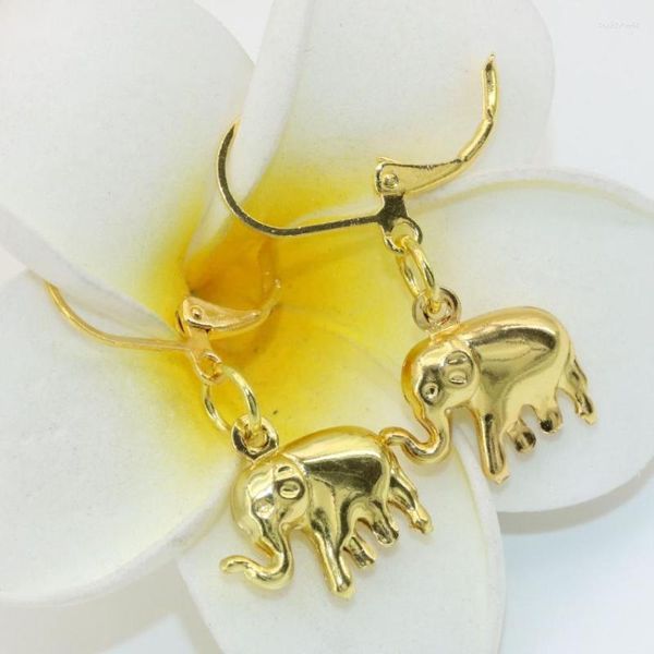 Pendientes colgantes Outlet de fábrica Diseño clásico 12 15 mm Elefante Gota de color dorado para las mujeres de la novia Joyería hermosa de la suerte B2659