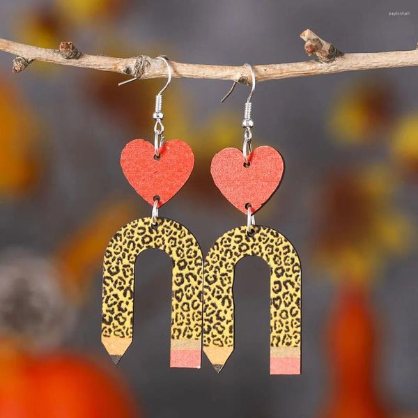 Pendientes colgantes con diseño de leopardo para mujer, colgante de corazón rojo con forma de lápiz en forma de U, joyería de regalo de madera de doble cara para profesora