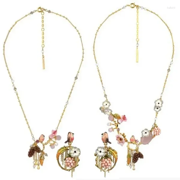 Boucles d'oreilles pendantes en émail, ensemble de Collection Robin, collier avec pompon en perles, oiseau, pomme de pin et perles