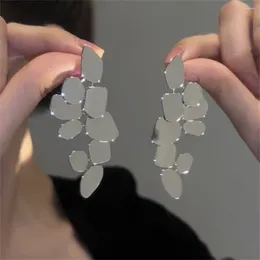 Boucles d'oreilles pendantes à paillettes argentées, bijoux de luxe géométriques à ficelle irrégulière pour femmes, décor de fête de mariage