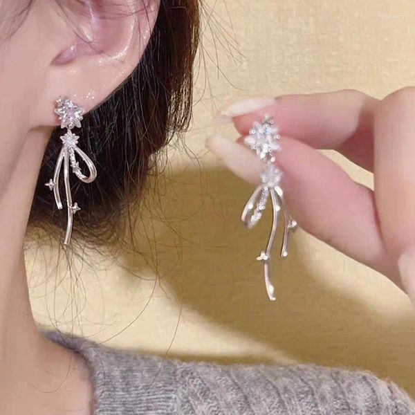 Pendientes colgantes con borlas de estrellas para mujer, aretes largos con personalidad, temperamento versátil, accesorios de joyería simples