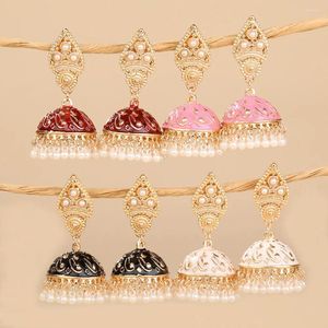 Boucles d'oreilles en peluche de style borne