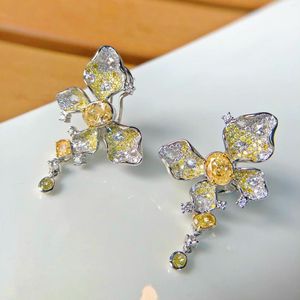 Dangle Oorbellen Foydjew Luxe Geel Kristal Vlinder Voor Vrouwen Volledige CZ Dazzling Fancy Vrouwelijke Stud Earring Party 2023 Trendy Sieraden