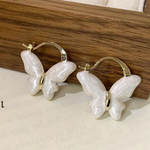 Boucles D'oreilles Pendantes Tendance De La Mode Française Blanc Goutte D'huile Papillon Couleur Or Pour Les Femmes Simple Rétro Élégant Filles Usure Quotidienne Bijoux