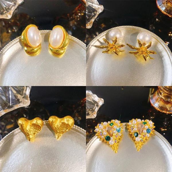 Pendientes colgantes temperamento retro francés estilo antiguo borla en forma de corazón flores de amor sentido superior de