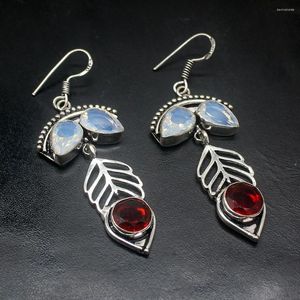 Boucles d'oreilles pendantes rougeoyantes Vintage blanc opale rouge grenat couleur argent pour femmes dames crochet goutte 2 1/2 pouces HD849