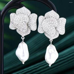 Boucles d'oreilles en peluche Godki 49 mm Sweety Rose Flower Drop pour les femmes à la mode élégante créée en gros de poire simulée