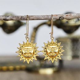 Boucles d'oreilles pendantes couleur or pour femmes, visage solaire, rétro, personnalisé, Piercing exagéré, accessoires en métal pour dames, bijoux