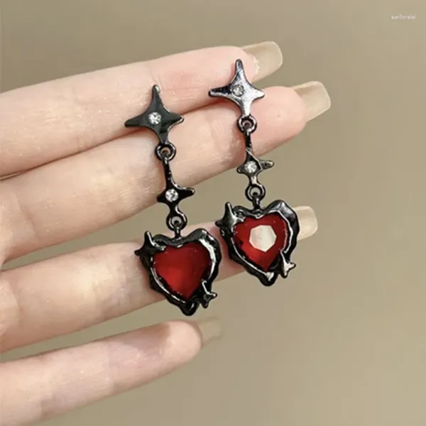 Pendientes colgantes góticos de corazón rojo, colgante de estrella y Cruz para mujer, pendiente de amor de circón, joyería de moda con borla Irregular gótica