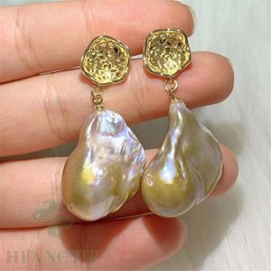 Boucles d'oreilles en peluche à main