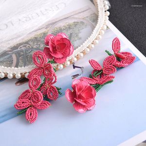 Boucles d'oreilles pendantes faites à la main perles roses grande fleur 2023 résine acrylique exagérée perles feuilles et fleurs longues pour les femmes