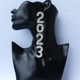 Boucles d'oreilles pendantes en strass faites à la main, pendentif Long goutte, bijoux pour femmes, suspension numérique en cristal, année 2024