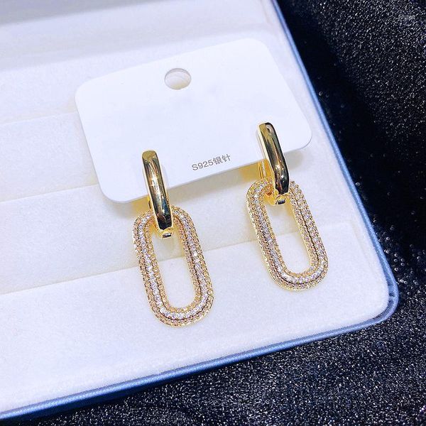 Pendientes colgantes de alta gama Micro pavimentado Cubic Zirconia Link Lock colgante para mujer Color dorado joyería de fiesta