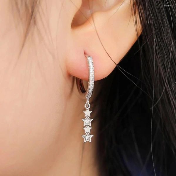 Boucles d'oreilles en peluche Huitan 2023 Stars de la mode Cerceau de charme pour femmes EST Piercing Couleur en argent / couleur Gold Bijoux