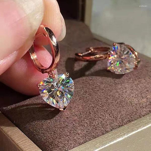 Boucles d'oreilles pendantes Huitan magnifique cristal carré/coeur cubique zircone boucle d'oreille pour les femmes délicat cadeau d'anniversaire de fête de mariage