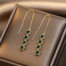 Huitan – boucles d'oreilles pendantes pour femmes, tendance, longues, suspendues, de luxe, incrustées de zircone cubique verte, fil élégant, bijoux de fête en vrac