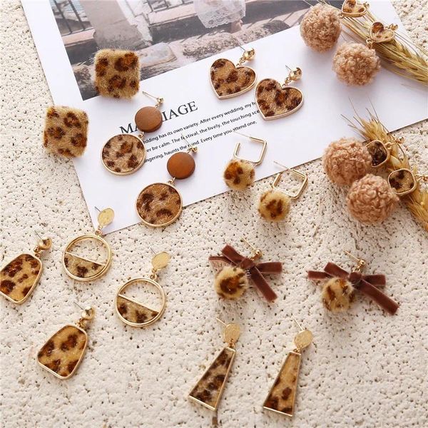 Boucles d'oreilles en peluche If moi Géométrique Velvet Léopard pour femmes vintage Hiver Tiny Soft Ball Heart Drop Bijoux Cadeaux de Noël