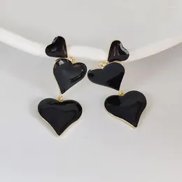 Boucles d'oreilles pendantes Style INS pour femmes, en alliage de couleur noire, breloque de déclaration d'amour, accessoires de fête, bijoux à la mode