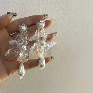 Pendientes colgantes Ins transparente acrílico flor perla borla cristal para mujeres estilo de hadas Retro francés accesorios exagerados