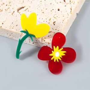 Bengelen oorbellen onregelmatige kleurrijke acrylbloem vrouwen hars big wit geel groene vakantie cadeau sieraden