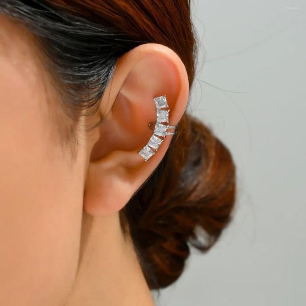 Pendientes colgantes JF 2023, ligeros, de lujo, superllamativas, diseño de nicho cuadrado, temperamento de alta calidad, Clip para hueso del oído sin orejas