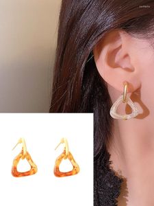 Boucles d'oreilles pendantes mode coréenne ambre Triangle rétro tempérament polyvalent acrylique pour femmes mariage vie quotidienne bijoux cadeau