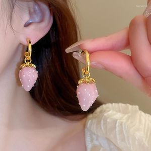 Boucles d'oreilles pendantes coréenne rose fraise pendentif mode féminine douce en forme de C perle accessoires bijoux cadeaux