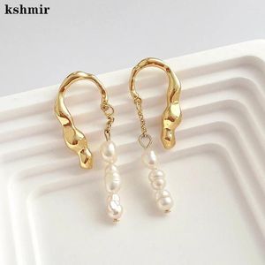 Dangle Oorbellen Kshmir Korea Eenvoudig ontwerp Gevoel Onregelmatig Metaal Zoetwaterparel Hanger Elegante stijl Dames