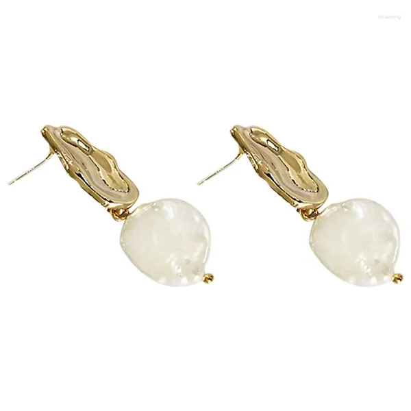 Pendientes colgantes grandes y planos con perlas de agua dulce para mujer, joyería barroca blanca de Metal dorado