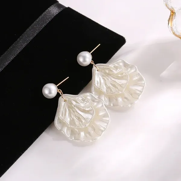 Boucles d'oreilles pendantes en forme de coquille de perle pour femmes, pendentif romantique en éventail, clous de perçage, bijoux cadeaux pour amie fille