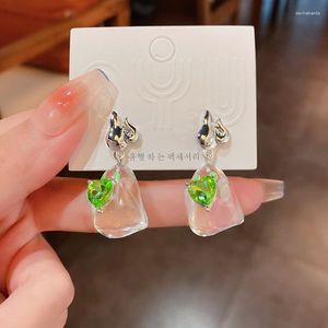 Bengelen oorbellen lovoacc charms Clear Resin onregelmatige spookhangen voor vrouwen Spark Green Color Rhinestones Heart Flame Earring