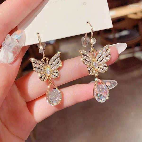 Boucles d'oreilles pendantes de luxe en forme de larme et de papillon pour femmes, strass brillants, animaux, tendance, bijoux de fête coréenne, cadeaux, 2024