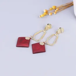 Boucles d'oreilles pendantes en métal et bois pour femmes, Vintage, coloré, carré, mode coréenne, Star, vente de produits, déclaration