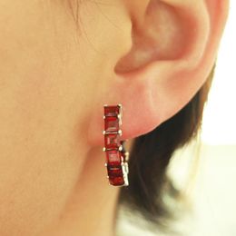 Bengelen oorbellen mh 2023 rood granaat vierkant 4,0 mm vaste oorring sterling 925 zilveren fijne sieraden voor vrouwen dragen het elke dag cadeau