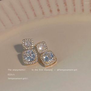 Pendientes colgantes Micro-set Zircon - High-end Sense 925 Silver Needle Plated 14K Japonés y coreano Simple Square Geometric Stud Burst