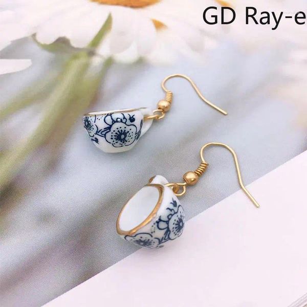 Boucles d'oreilles pendantes en céramique pour femmes, Design moderne fait à la main, émail bleu blanc, tendance, couleur dorée, cadeau, vente en gros