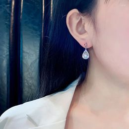 Boucles d'oreilles en peluche multi-concepns de luxe rhinstones de cristal brillant TRENDY 2024 Bijoux de mariage d'oreille coréen