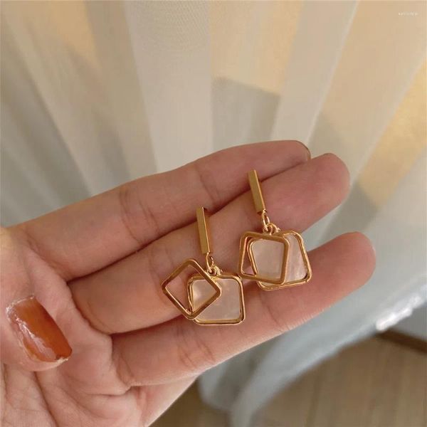 Pendientes colgantes de concha de mar profundo Natural, Clips para las orejas de alta calidad, gota de temperamento femenino, regalo de joyas de fiesta encantador