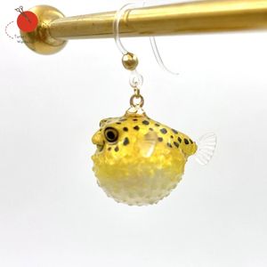 Boucles d'oreilles pendantes originales faites à la main, thermorétractables, mignonnes bouffantes jaunes, bijoux sous-marins