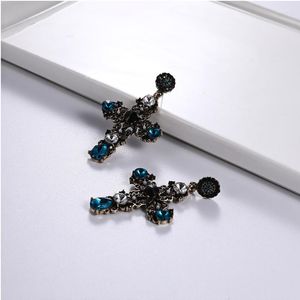 Boucles d'oreilles pendantes personnalité étoile fleur motif creux rétro en forme de croix pour les femmes bleu élégant femme bijoux en gros