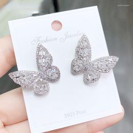 Boucles d'oreilles pendantes Personnalité Tempérament Papillon S925 Argent Aiguille Tout Avec Clouté Zircon Net Rouge Du Même Style