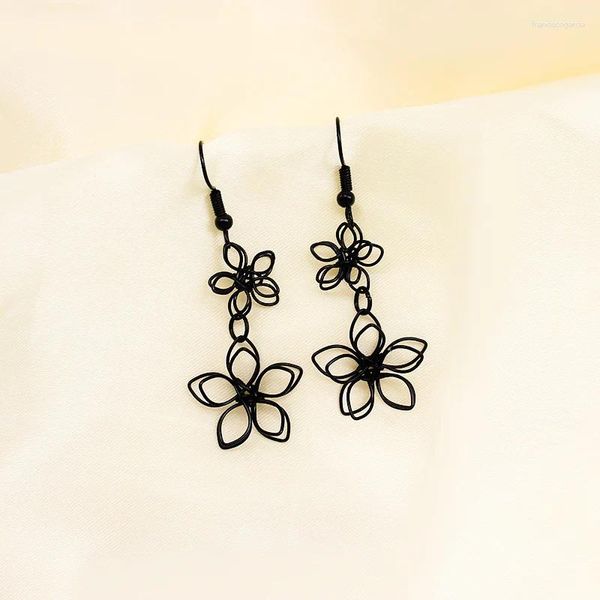 Boucles d'oreilles pendantes personnalisées, artisanat en fil Simple, clous d'oreilles à Double fleur noire, tempérament ajouré, petite goutte