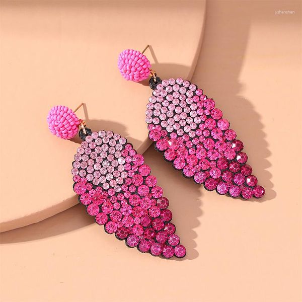 Pendientes colgantes de cuero PU con forma de hoja, cuentas con forma de hoja, cristal brillante intenso, joyería de gota fucsia para mujer, pendiente largo de lujo