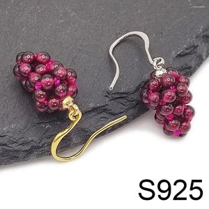 Boucles d'oreilles en peluche rouge Garnet Grape Bunch Drop 925 Silver Silver Natural Stone Cluster Fruit Janan Janan Stone Stone pour les femmes