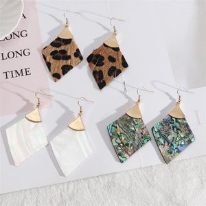 Bengelen oorbellen rhombus vorm abalone shell papier luipaard lederen goud kleur brincos pendientes modemerk sieraden vrouwen