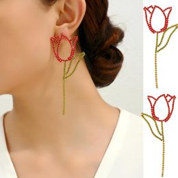 Dangle Oorbellen Roos Bloem Glanzende Strass Decor Vrouwelijke Bruiloft Charme Sieraden Luxe Romantisch Origineel Ongebruikelijk voor vrouwen