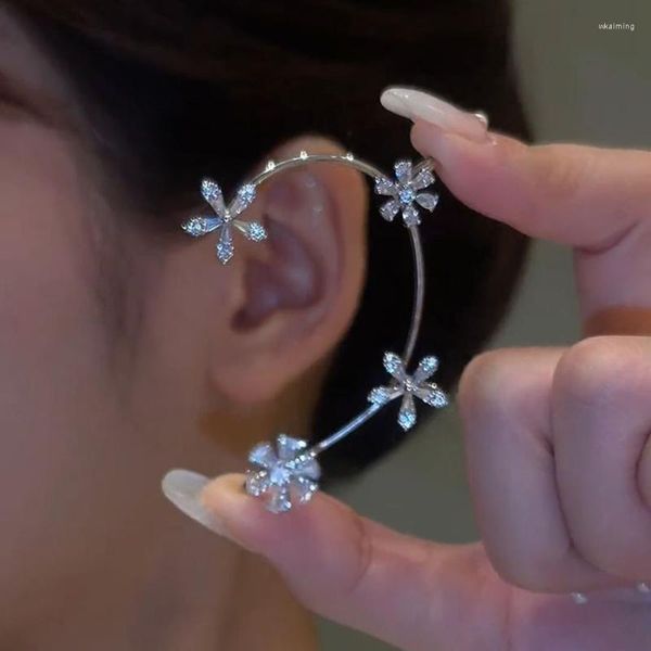 Dangle Boucles D'oreilles Rotation De Mode Zircon Shinning Fleur Forme Oreille Coupe Sans Piercing Oreilles Femelle Conception Simple Clip Partie Bijoux