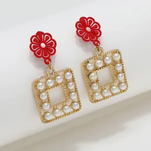 Boucles d'oreilles pendantes simples pour femmes, imitation de perle, fleur en émail rouge, pendentif carré exagéré, grande goutte, bijoux