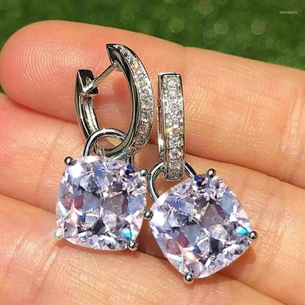 Boucles d'oreilles pendantes en zircone cubique bleu clair pour femmes, petits accessoires féminins délicats, bijoux tendance pour fête de mariage