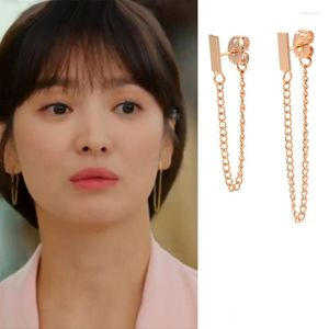Pendientes colgantes Song Hye Kyo Misma cadena asimétrica Diseño creativo Moda Temperamento simple Mujer